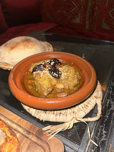 Photo of Oasis lounge - 1 Church Ln, London N2 8DX